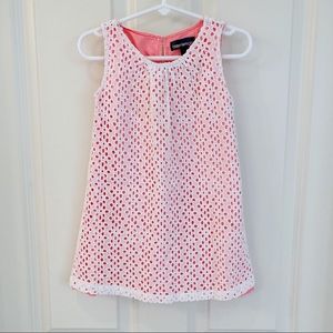 NWOT BLOOMIE’S GIRLS EYELET LACE DRESS. SIZE 3T.